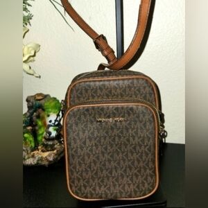 Michael Kors Flight Crossbody Bag